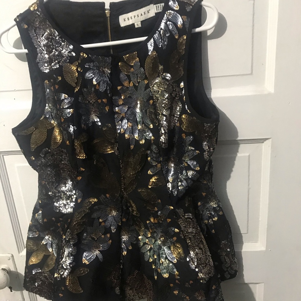Sequined Sleeveless Top. Flowered. Size. L. Peplum